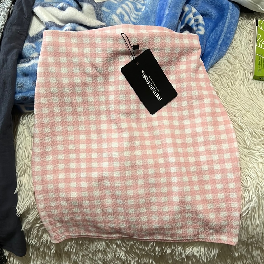 BRAND NEW mini skirt